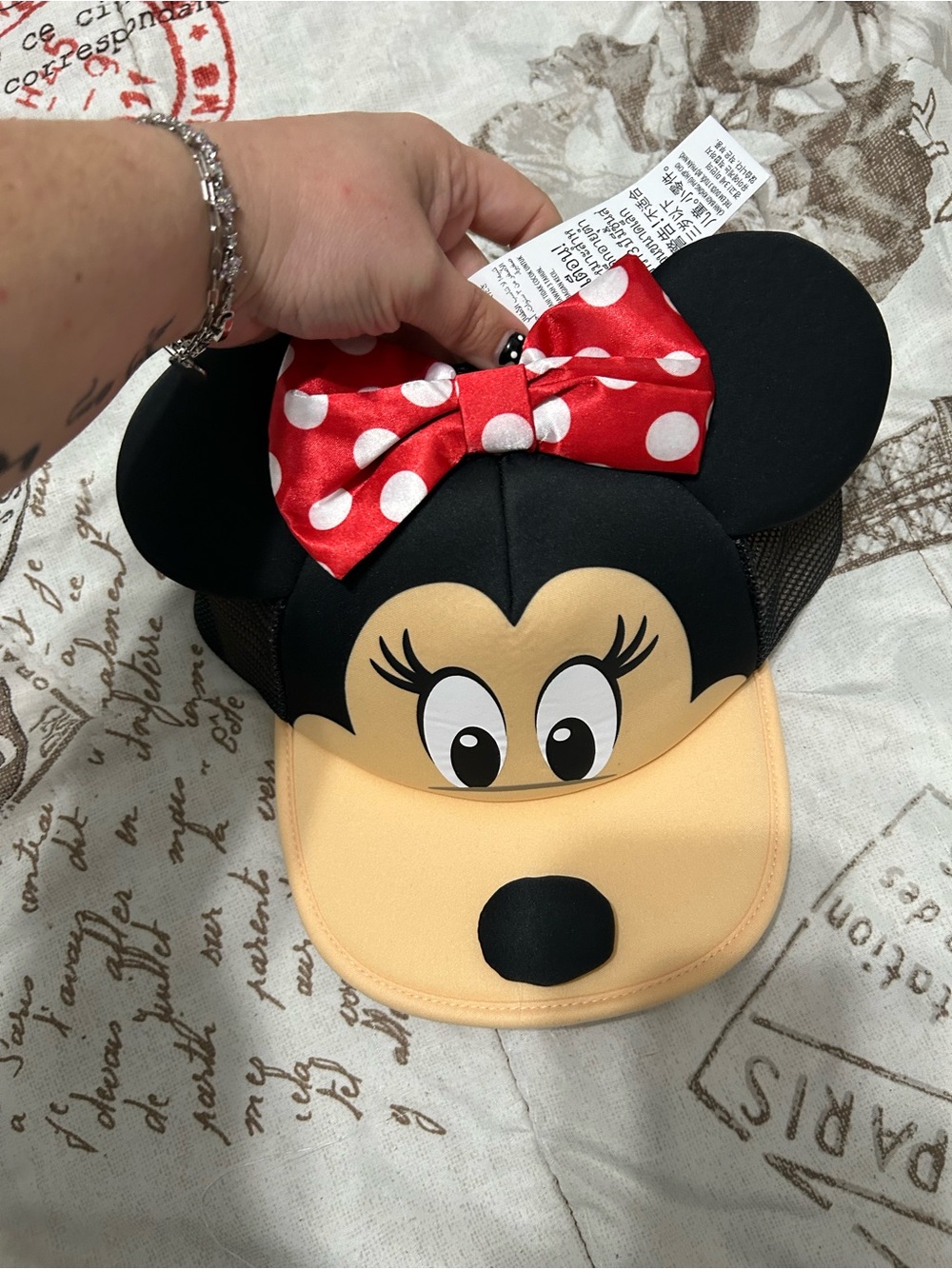 Minnie Mouse Red Bow Baseball Cap - Black & Cream